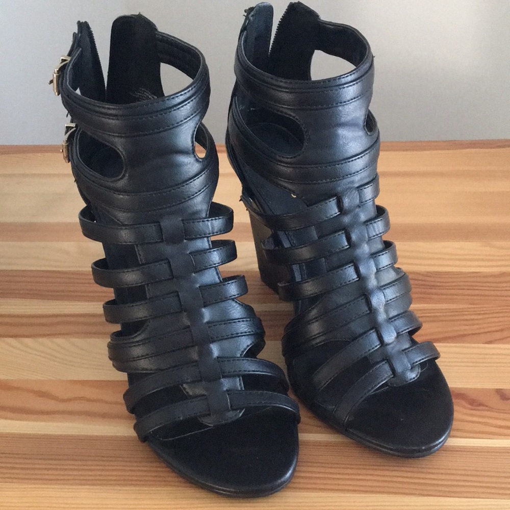 Express Black Sandals
